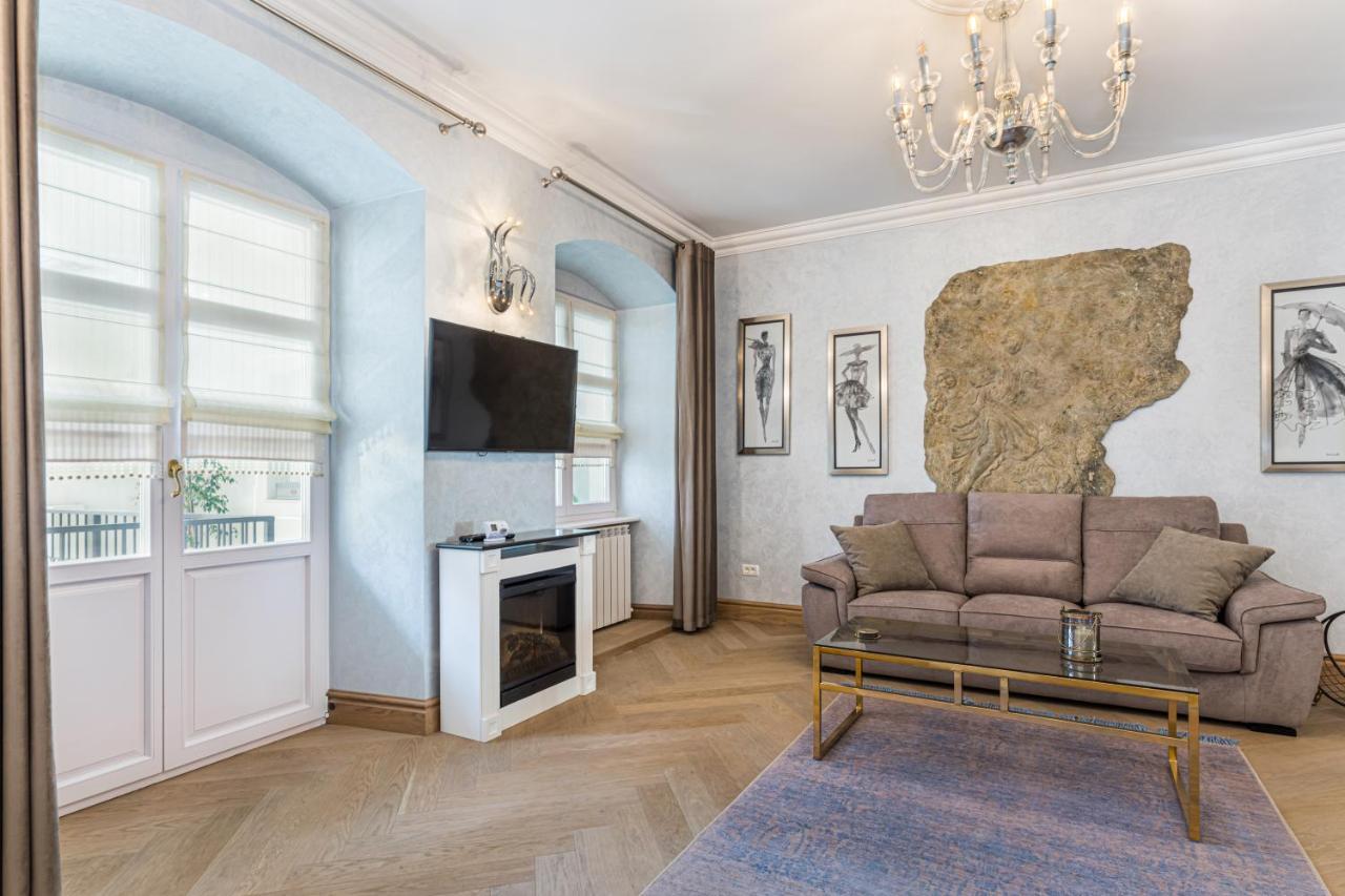 Krone Apartment 브라쇼브 외부 사진