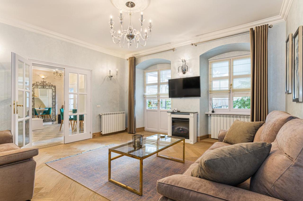 Krone Apartment 브라쇼브 외부 사진