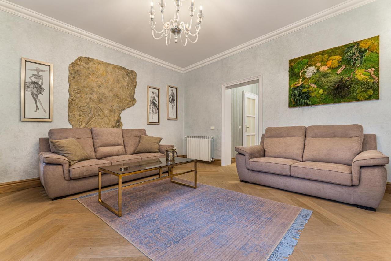 Krone Apartment 브라쇼브 외부 사진
